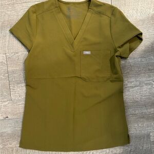 women's Martini Olive Catarina™ - One-Pocket Scrub Top - XXS / Martini Olive